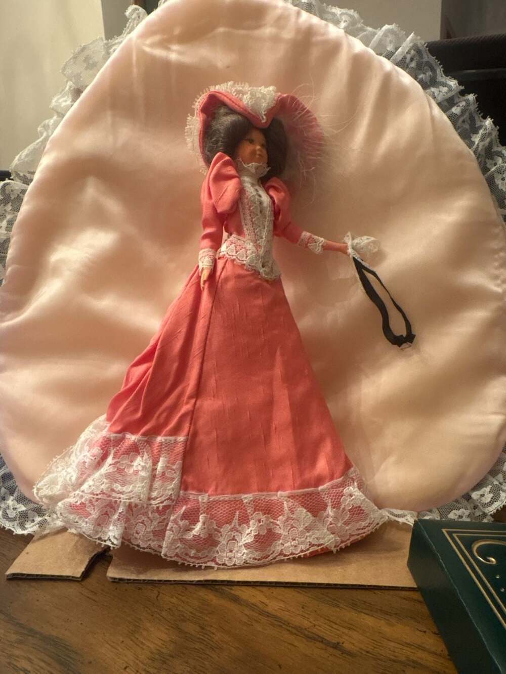 Vintage Victorian Gibson Girl Miniature Doll Pink Dress And Hat